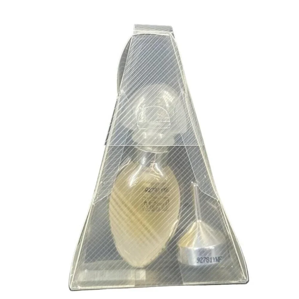Emanuel Ungaro fleur de